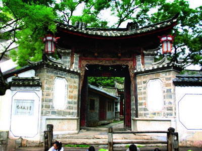 白马龙潭寺