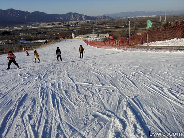 汇通诺尔狂飙乐园滑雪场