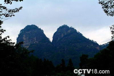 双峰山森林公园风景图